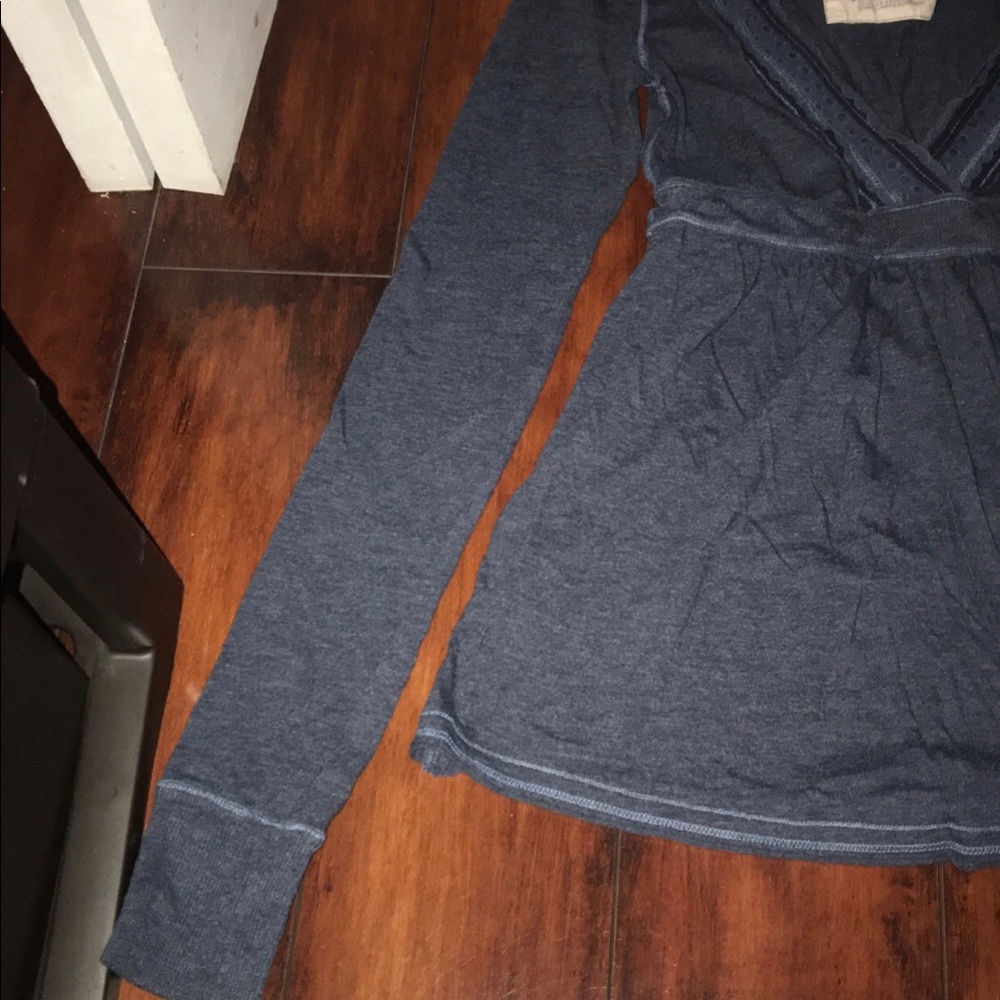 * SOLD * 💙HOLLISTER Y2K VINTAGE BLUE L/S BABYDOLL TOP SIZE S💙 - Picture 2 of 7